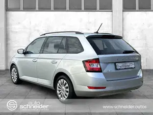 Skoda Fabia Fabia Combi 1.0 TSI Ambition Navi Sitzhzg App PDC Bild 3