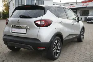 Renault Captur 1.3 TCe BOSE Edition EDC Navi LED PDC DAB Bild 5