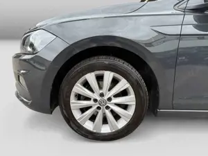 Volkswagen Polo 1.0TSI Highline AHK Navi ACC APP Sitzh PDC Bild 5
