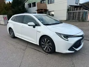Toyota Corolla 1.8 HYBRID (Benzin/Elektro)