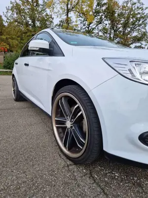 Ford Focus Focus Turnier 1.6 Ti-VCT Trend