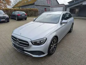 Mercedes-Benz E 300 e T-Modell Avantgarde Plugin Hybrid 235 KW