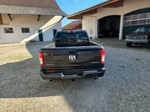 Dodge RAM Ram 1500 5,7 Hemi BigHorn Lonestar 4x4 Bild 3