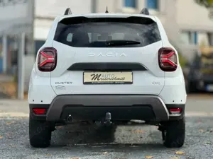 Dacia Duster II Journey+ 4WD AHK 360CAM NAVI SHZ Bild 5