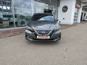 Nissan Leaf 39 kWh N-Connecta Winterpaket LED Bild 4