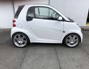smart forTwo Turbo / Panorama / Klima / Sitzheizung /  Tempomat