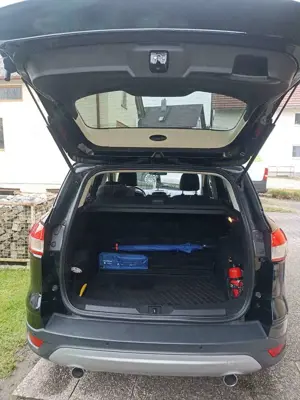 Ford Kuga 2.0 TDCi 2x4 Titanium