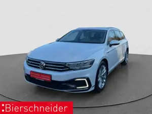 Volkswagen Passat Variant 1.4 TSI DSG GTE AHK STAND LEDER C Bild 2