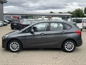 BMW 216 Bild 5