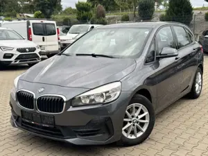 BMW 216 Bild 1