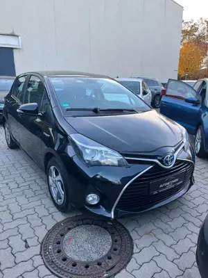 Toyota Yaris 1.5 VVT-i Comfort Hybrid Automatik|Navi