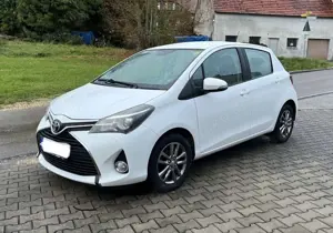 Toyota Yaris Comfort//TÜV neu//Kamera//unfallfrei//8 Reifen