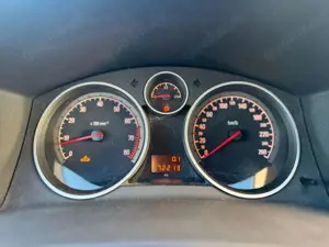 Opel Astra 1.6 Ecotec INNOVATION 85kW Bild 4