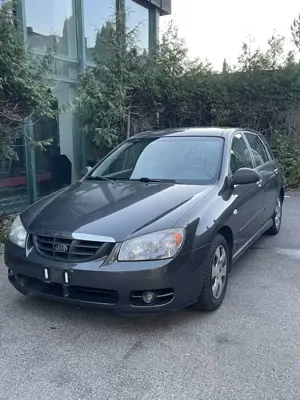 Kia Cerato Tüv bis 10.26 FAHRBEREİT