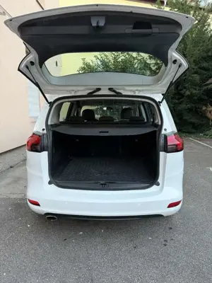 Opel Zafira Tourer 1.6 ECOTEC SiDi Turbo Automatik Bild 5