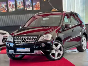 Mercedes-Benz ML 300 ML300CDI AMG Paket AHK Kamera Airmatic Comand 4M