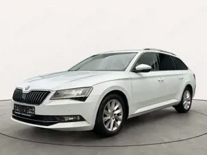 Skoda Superb Combi Navi/ACC/el.Heck/Kam/Bi-Xenon/SHZ