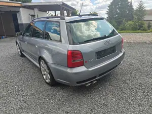 Audi RS4 2.7 quattro Bild 3