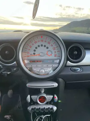 MINI Cooper Bild 5