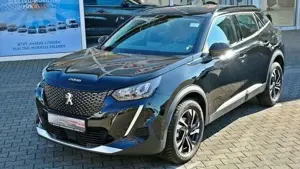 Peugeot 2008 PureTech 130 Allure Bild 2