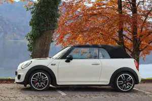 MINI John Cooper Works Cabrio Sport-Aut.