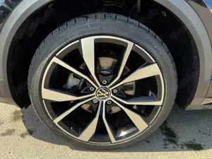 Volkswagen T-Roc 2.0 TDI SCR DSG R-Line AHK Pano IQ.Drive Bild 5