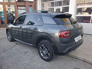 Citroen C4 Cactus 1.6 Shine Panorama Klima Navi Touch 8fach Bild 4