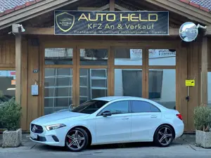 Mercedes-Benz A 200 Lim Night Aut Navi Kam Widescreen LED AHK