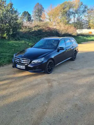 Mercedes-Benz E 220 T BlueTEC 9G-TRONIC