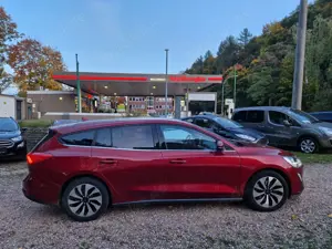 Ford Focus Turnier 56Tkm LED Navi Kamera 17" Scheckh 2Hnd Bild 5