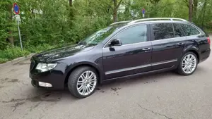 Skoda Superb Combi 2.0 TDI DSG Ambition Bild 2