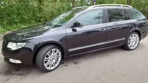 Skoda Superb Combi 2.0 TDI DSG Ambition Bild 3