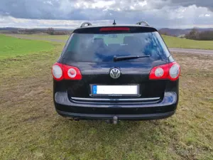 Volkswagen Passat Variant Passat Variant 2.0 TDI DPF 4Motion Highline Bild 3