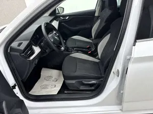 Skoda Kamiq 1.0 TSI Selection Matrix LED Navi RCam ACC el.Heck Bild 5