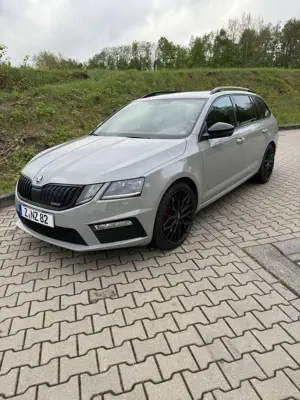 Skoda Octavia Combi 2.0 TSI DSG RS