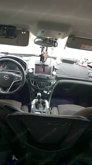 Opel Insignia 2.0 CDTI Sports Tourer ecoFLEXStart/Stop Business Bild 5