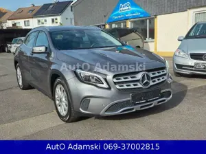 Mercedes-Benz GLA 200 7G-DCT 1. Hand Urban LED 40tkm AHK