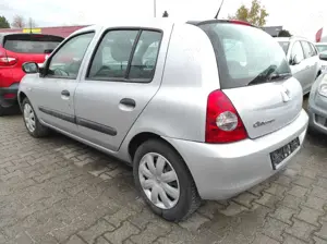 Renault Clio 1.2 *TÜV NEU* ALLWETTER KLIMA 1-HAND ZV Campus Bild 5