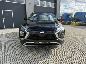 Mitsubishi Eclipse Cross Plus Hybrid 4WD Bild 3