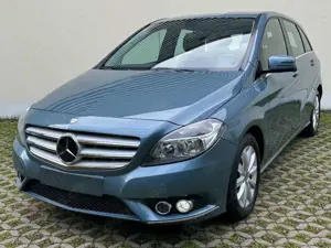 Mercedes-Benz B 180 | PDC | Navi | 1 Hand |