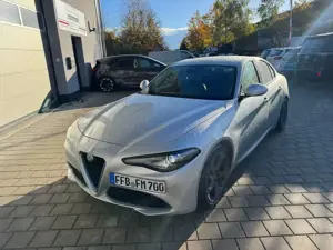Alfa Romeo Giulia 2.2 DIESEL *TOP-Ausstattung* Scheckheft Bild 3