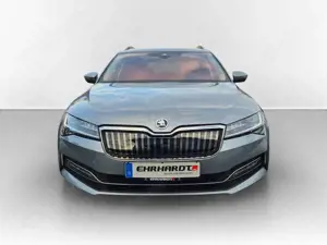 Skoda Superb Combi 1.4 TSI iV DSG Style DCC AHK*MATRIX*NAV*S... Bild 2