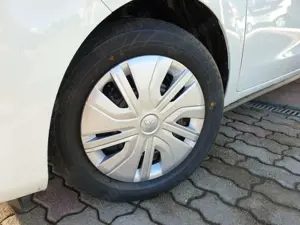 Mitsubishi Space Star 1,0 Basis *RADIO*ELEKTR.FENSTERHEBER* Bild 5