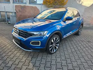 Volkswagen T-Roc TDI*PANORAMA*STANDHEIZUNG*AHK*NAVI