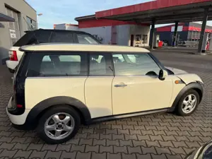 MINI Cooper D Clubman KLIMA Bild 3