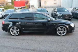 Audi A4 3.0 TDI Avant tiptronic quattro S line 25Jahr Bild 4