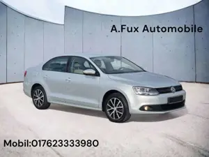 Volkswagen Jetta VI Comfortline Navi Leder SHZ PDC Keyless