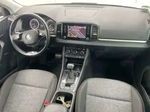 Skoda Karoq 2.0 TDI Clever 4x4 AHK ACC BLIS Key LED Lane Bild 5