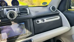 smart forTwo smart fortwo cabrio softouch BRABUS fan edition Bild 4