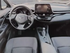 Toyota C-HR C-HR Hybrid Team Deutschland Bild 3